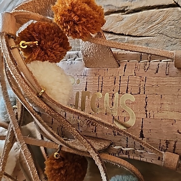 Sam Edelman strappy wrap sandals! 6 - Picture 4 of 6